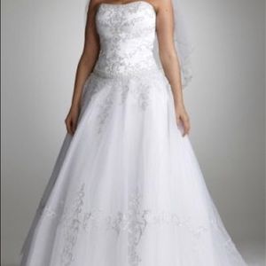 White Strapless Tulle Ball Gown with Satin Bodice